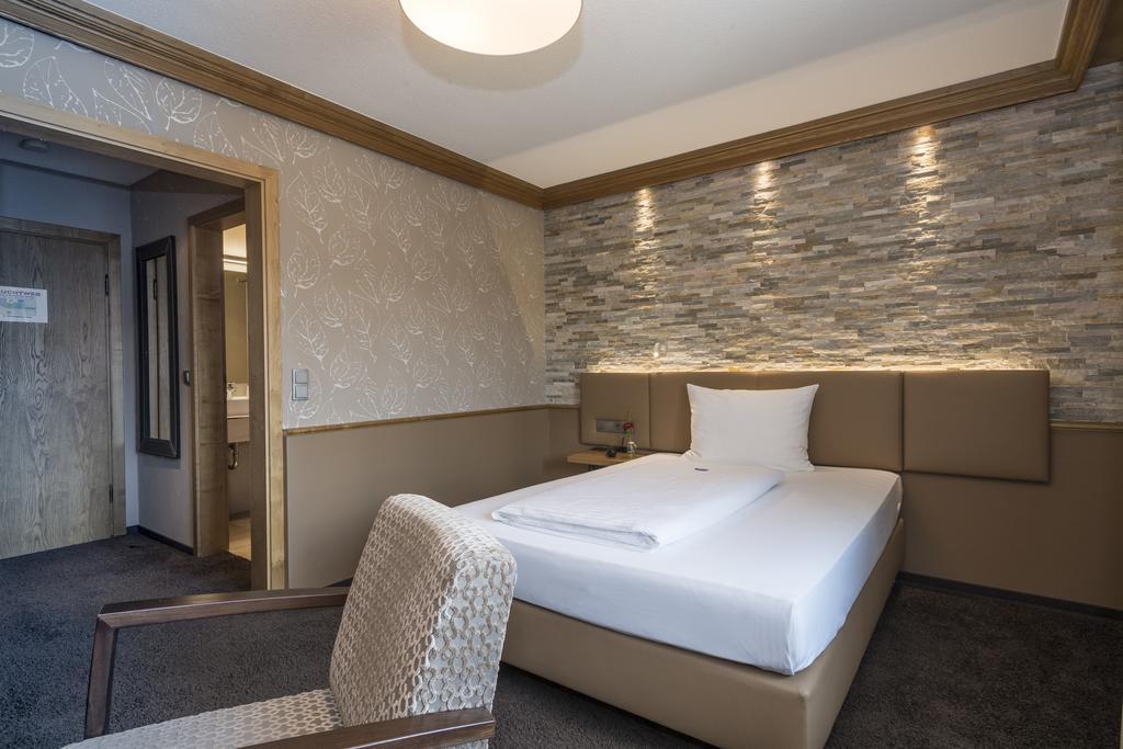 Hotel&Restaurant Becher Donzdorf Extérieur photo